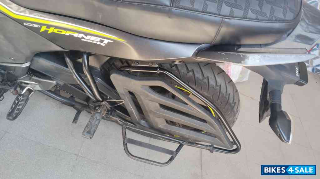Honda CB Hornet 160R ABS Honda CB Hornet 160R ABS