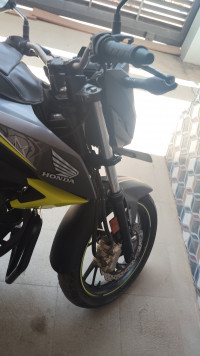 Honda CB Hornet 160R ABS