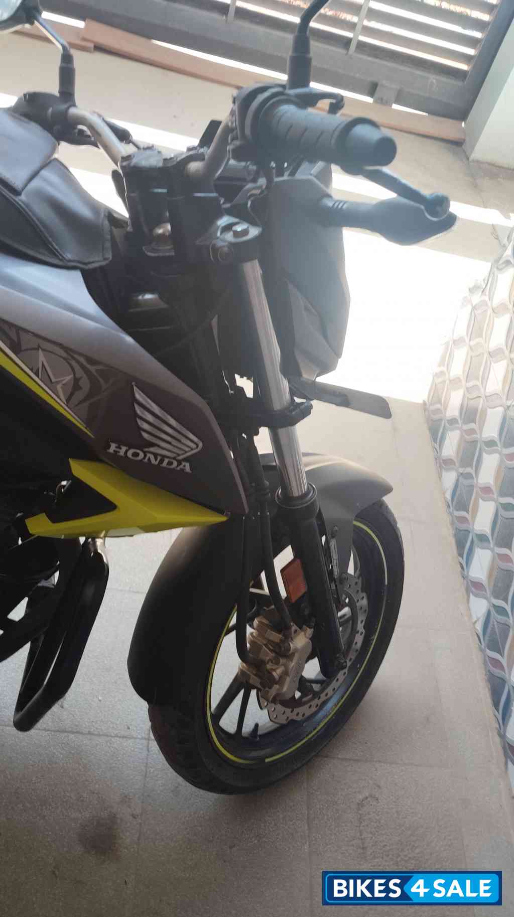 Honda CB Hornet 160R ABS Honda CB Hornet 160R ABS