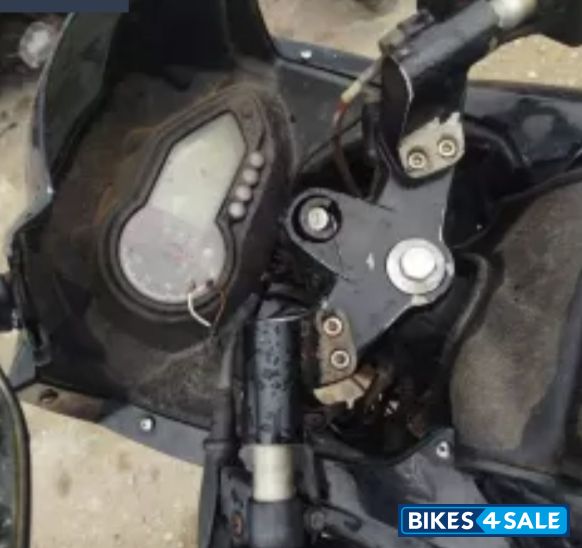 Bajaj Pulsar 220 DTSFi Bajaj Pulsar 220 DTSFi