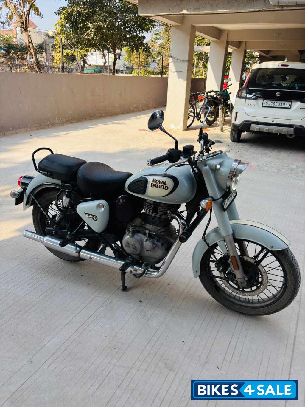 Royal Enfield Classic 350