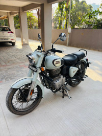 Royal Enfield Classic 350