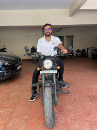 Jawa 42 Dual Channel ABS AllStar Black 2021 Model