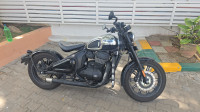 Jawa 42 Bobber Black Mirror