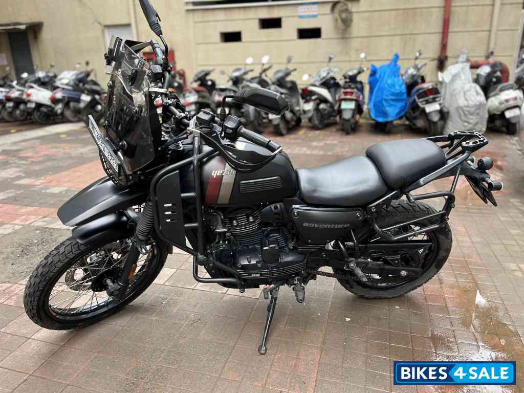 Yezdi Adventure Matte