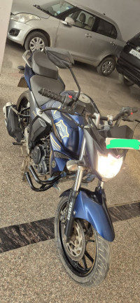Yamaha FZ-S