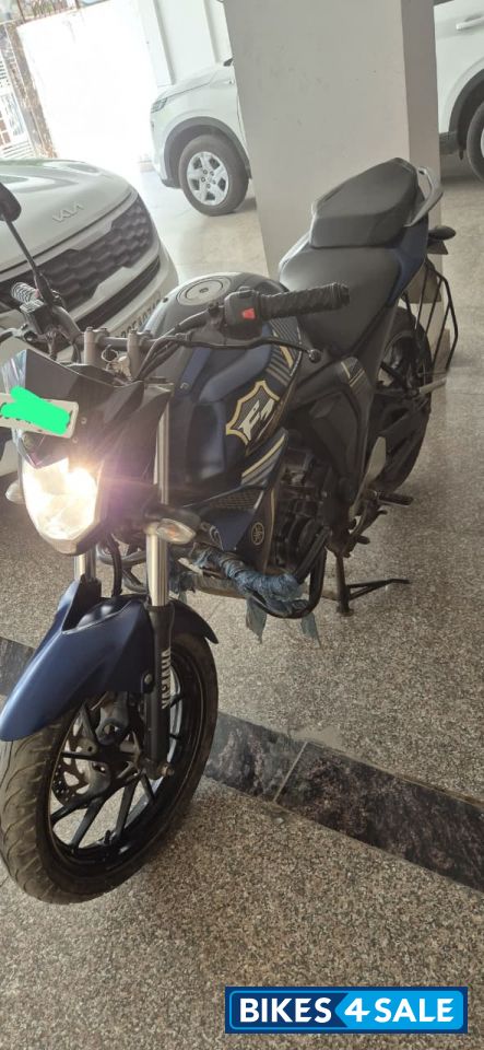 Yamaha FZ-S
