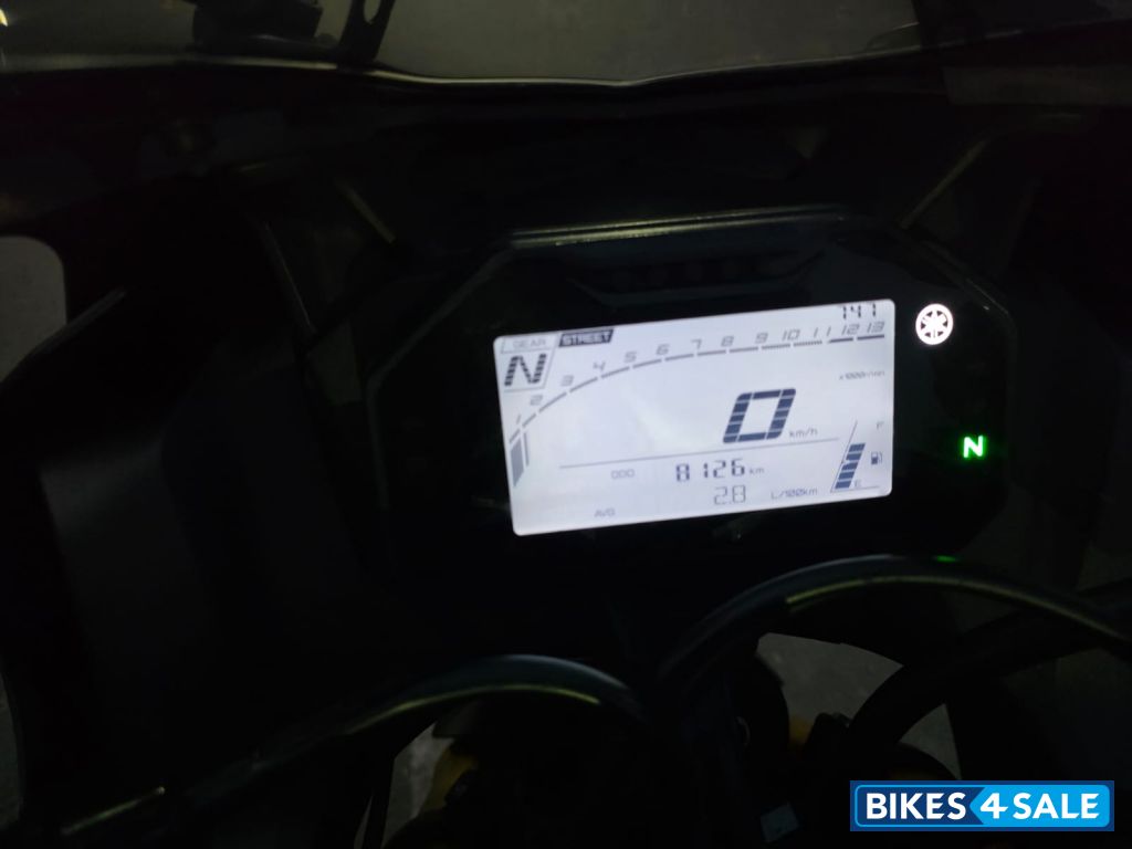 Yamaha R15 V4