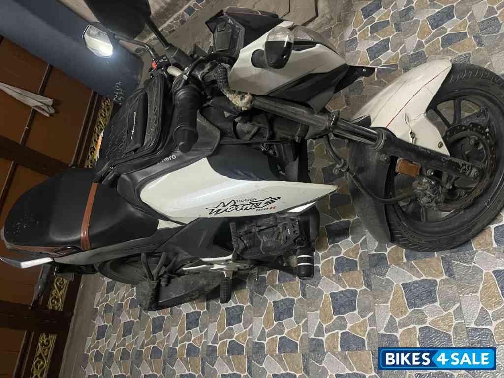 Honda CB Hornet 160R