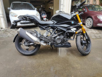 Black BMW G 310 R