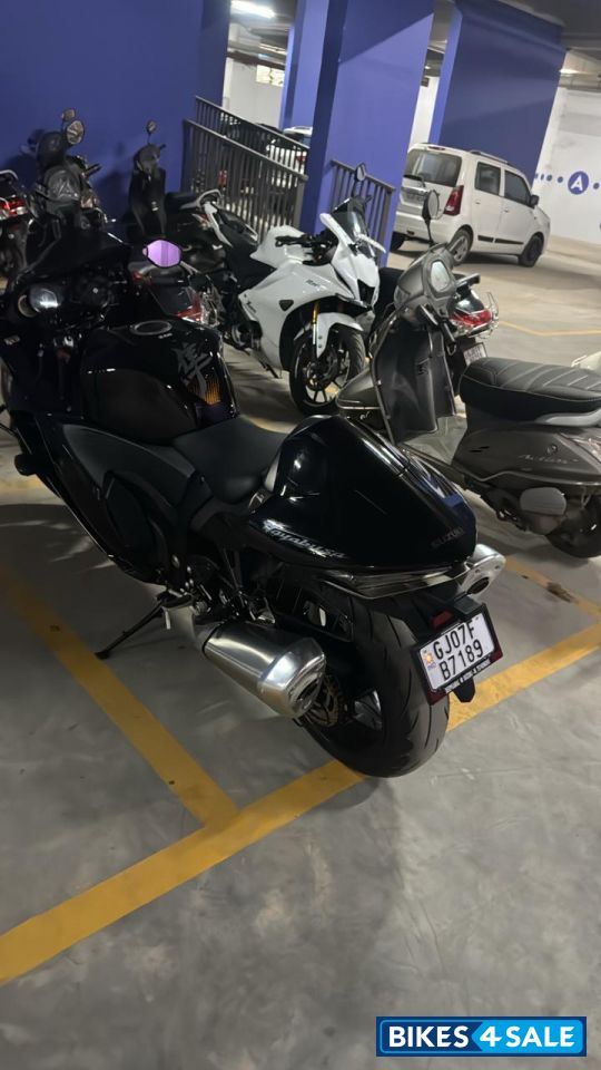 Suzuki Hayabusa 2025