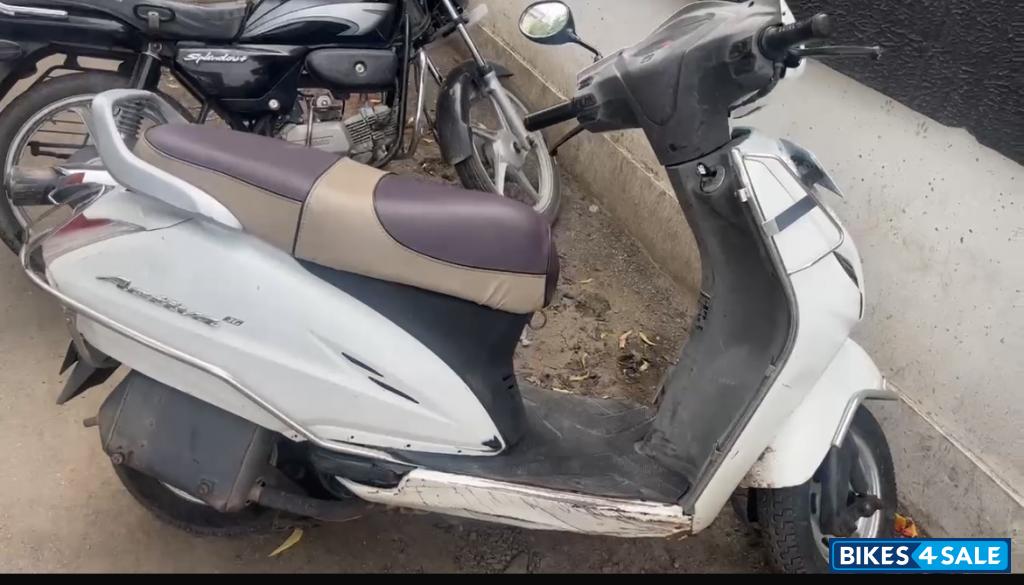 White Honda Activa 3G White Honda Activa 3G