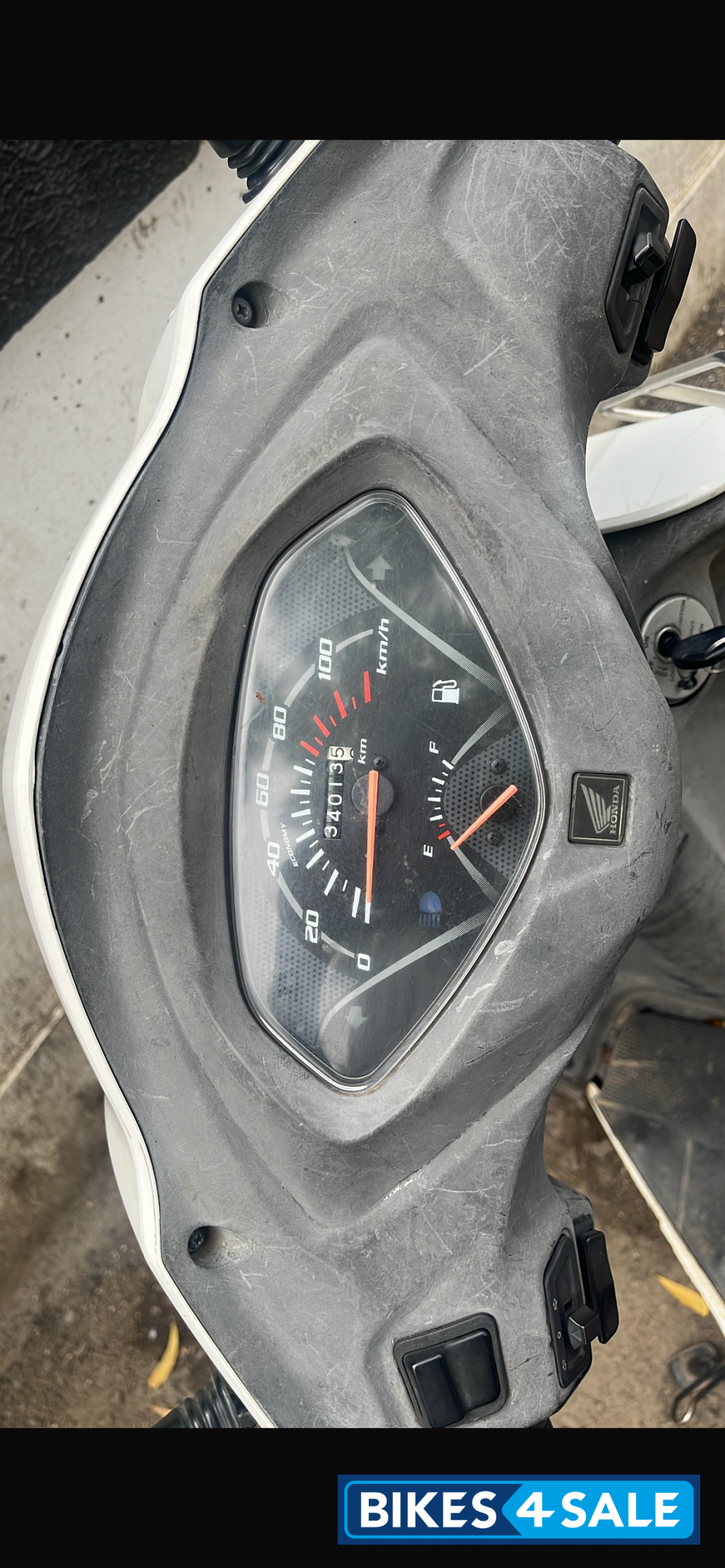 White Honda Activa 3G White Honda Activa 3G