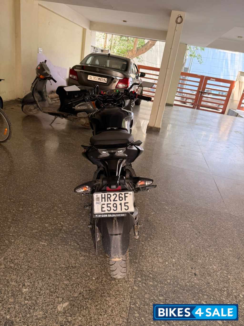 Black Bajaj Pulsar N160 Dual Channel ABS