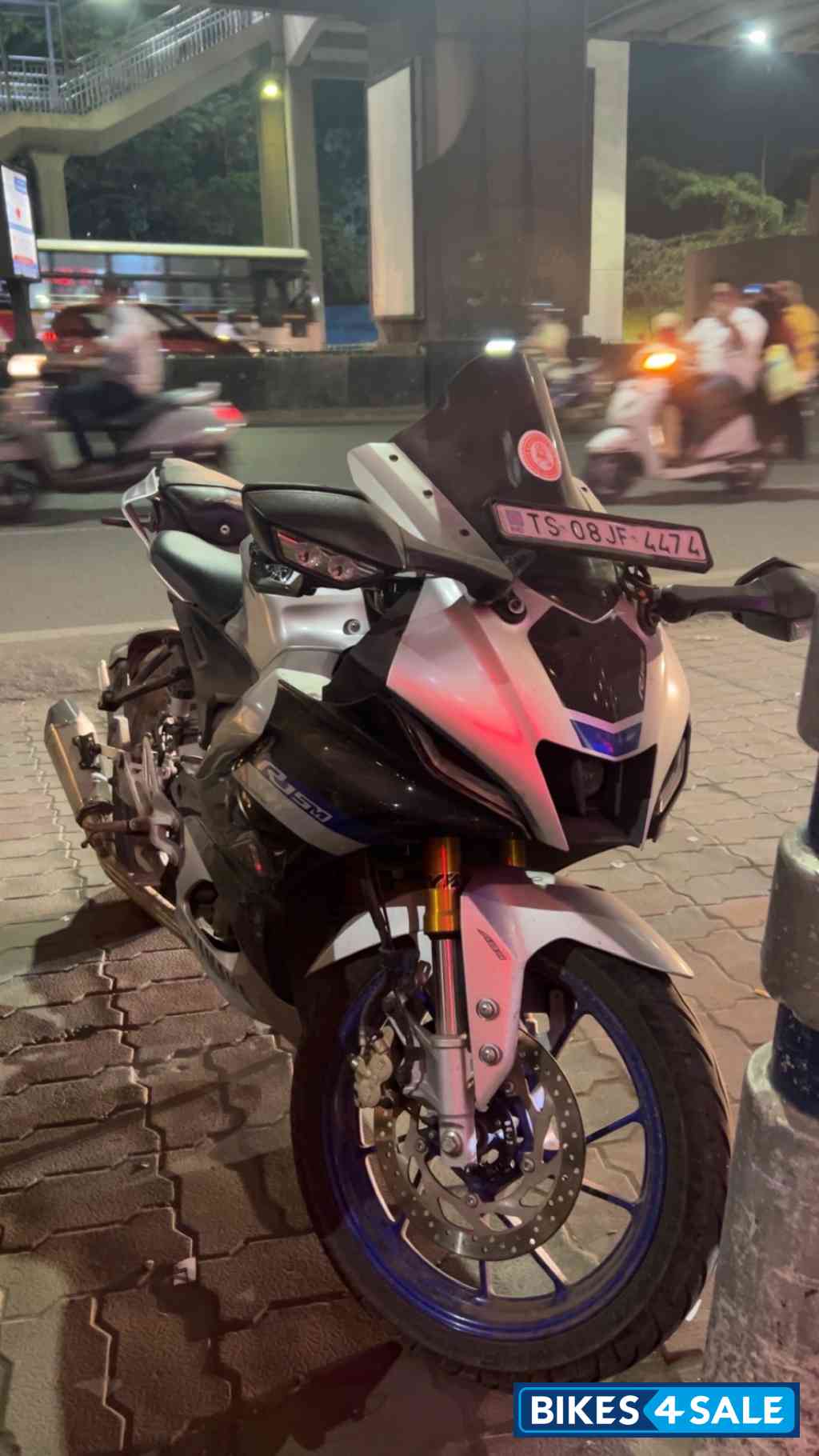 Silver And Black Yamaha R15M Silver And Black Yamaha R15M