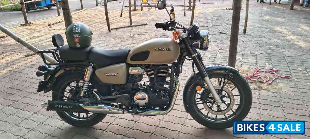 Dune Brown Honda CB350 DLX