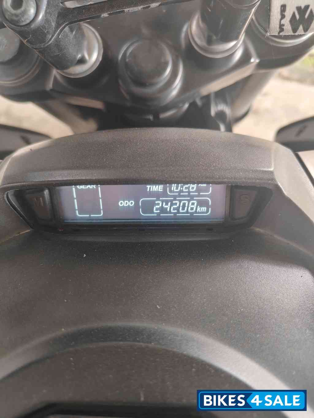 Zed Black Bajaj Dominar 400 ABS BS6