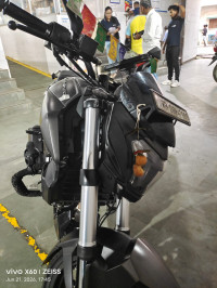 Zed Black Bajaj Dominar 400 ABS BS6
