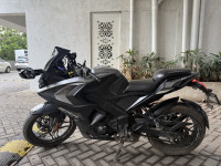 Black Bajaj Pulsar RS 200