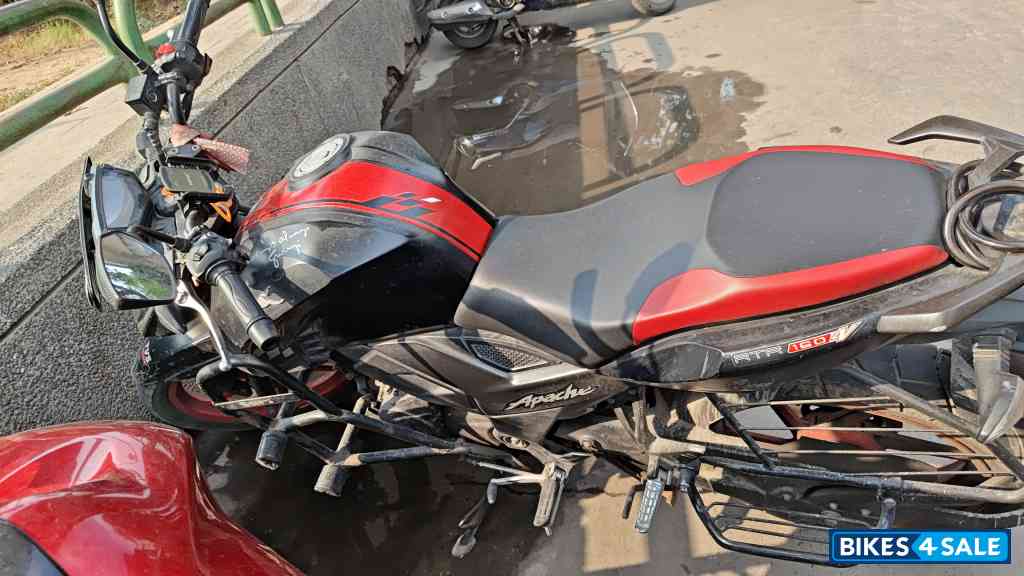 Black And Red TVS Apache RTR 160 4V Special Edition Black And Red TVS Apache RTR 160 4V Special Edition