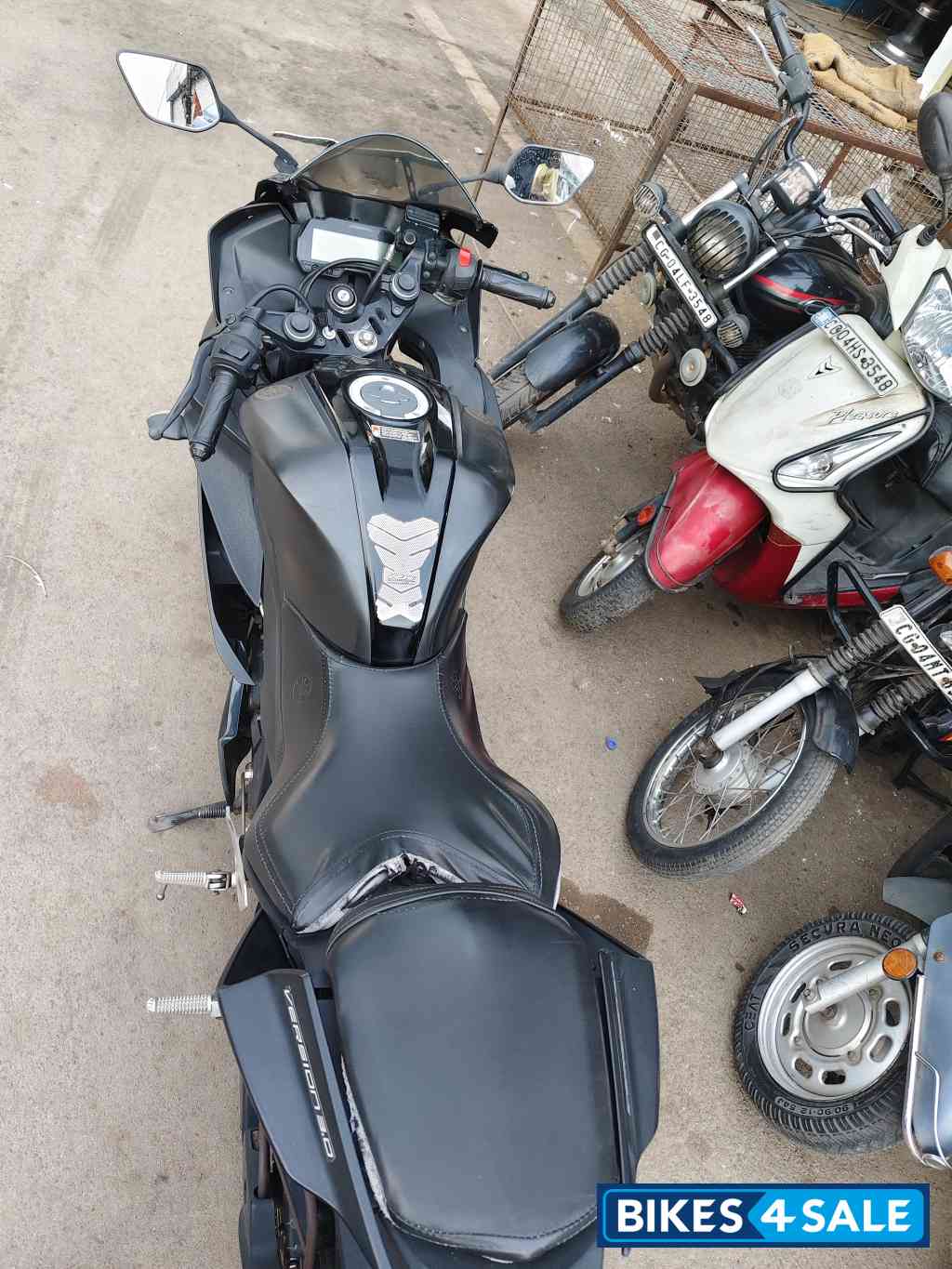 Dark Knight (black) Yamaha YZF R15 V3 Dark Knight (black) Yamaha YZF R15 V3