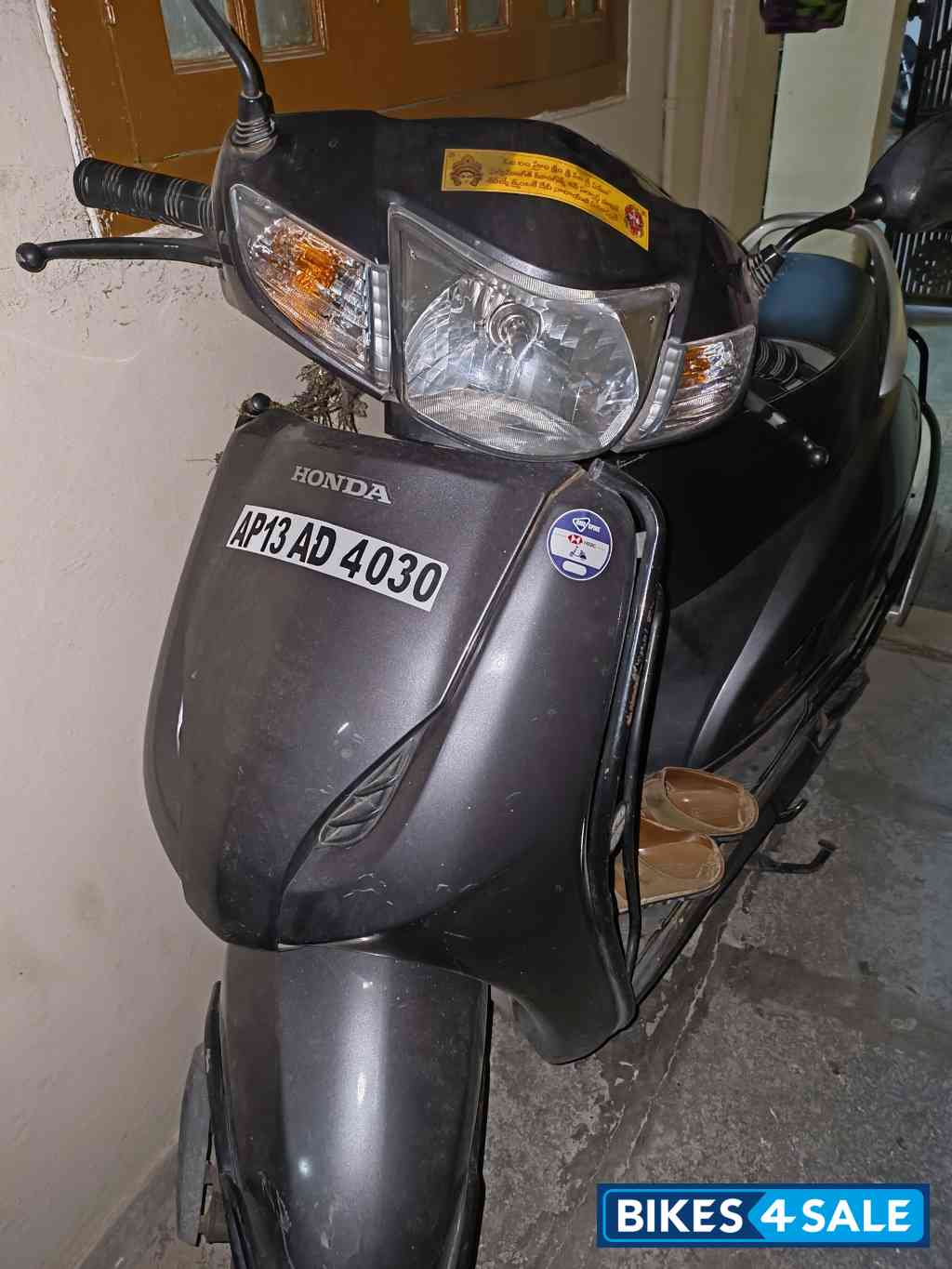 Grey Honda Activa