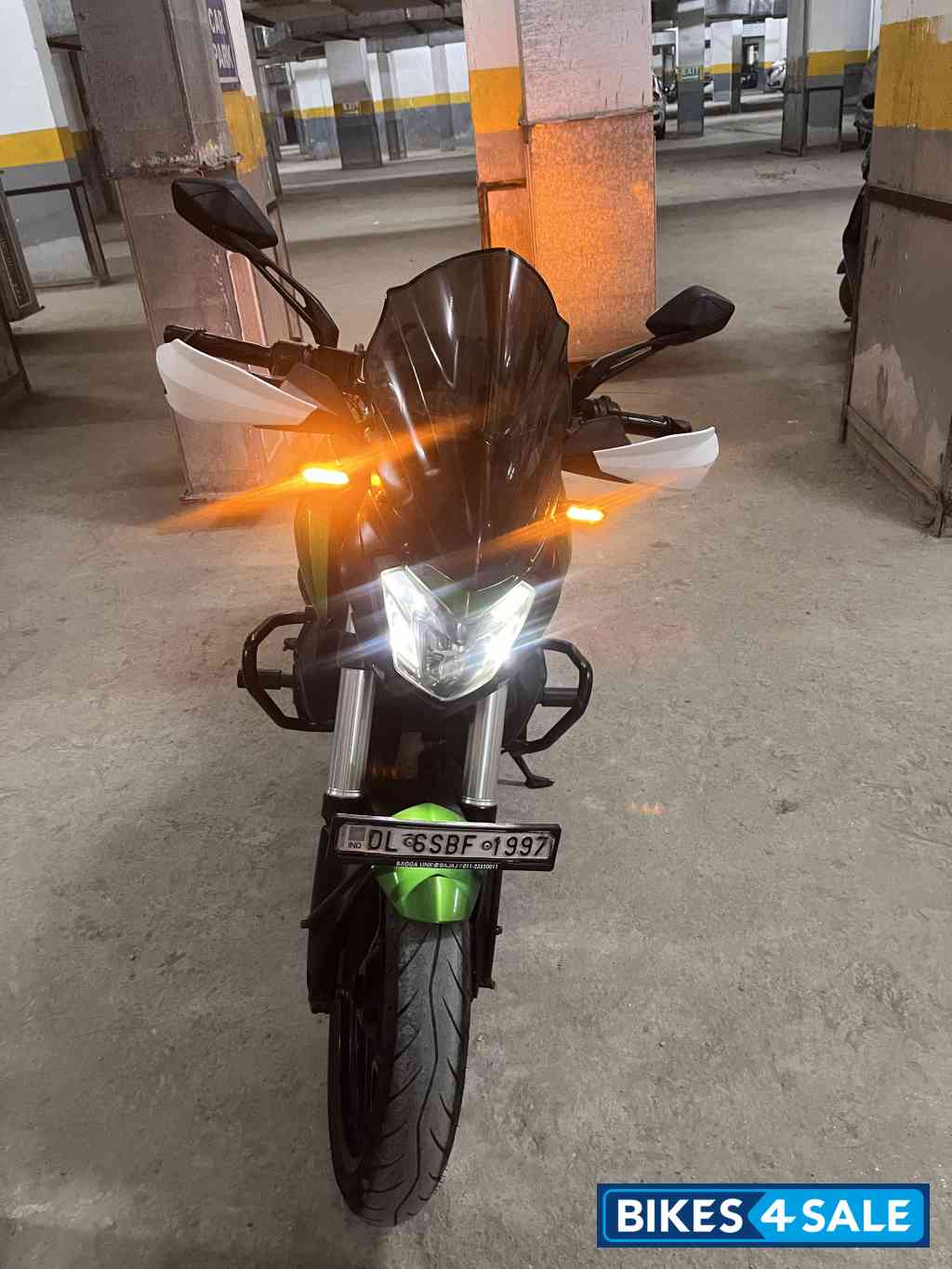 Bajaj Dominar 400 ABS BS6