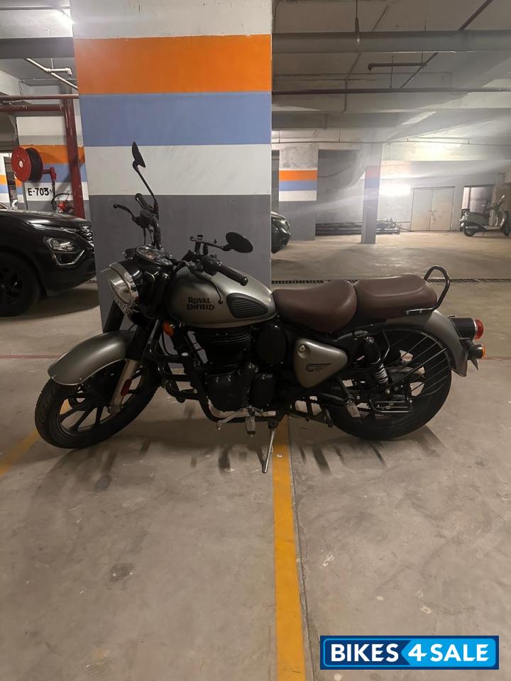 Gunmetal Grey Royal Enfield Classic 350 BS VI