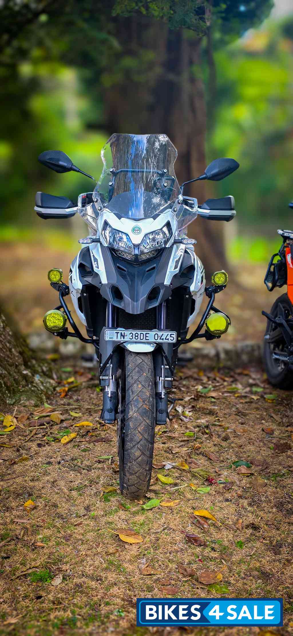 Benelli TRK 502X