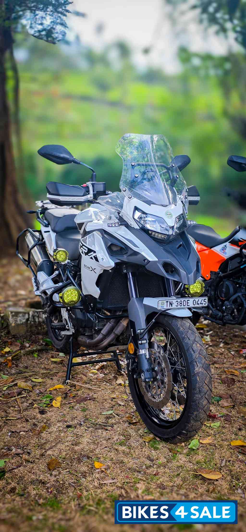 Benelli TRK 502X