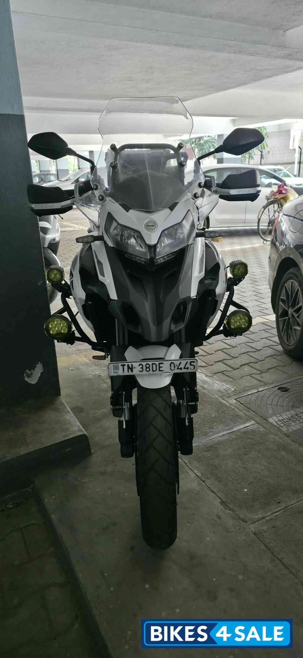 Benelli TRK 502X