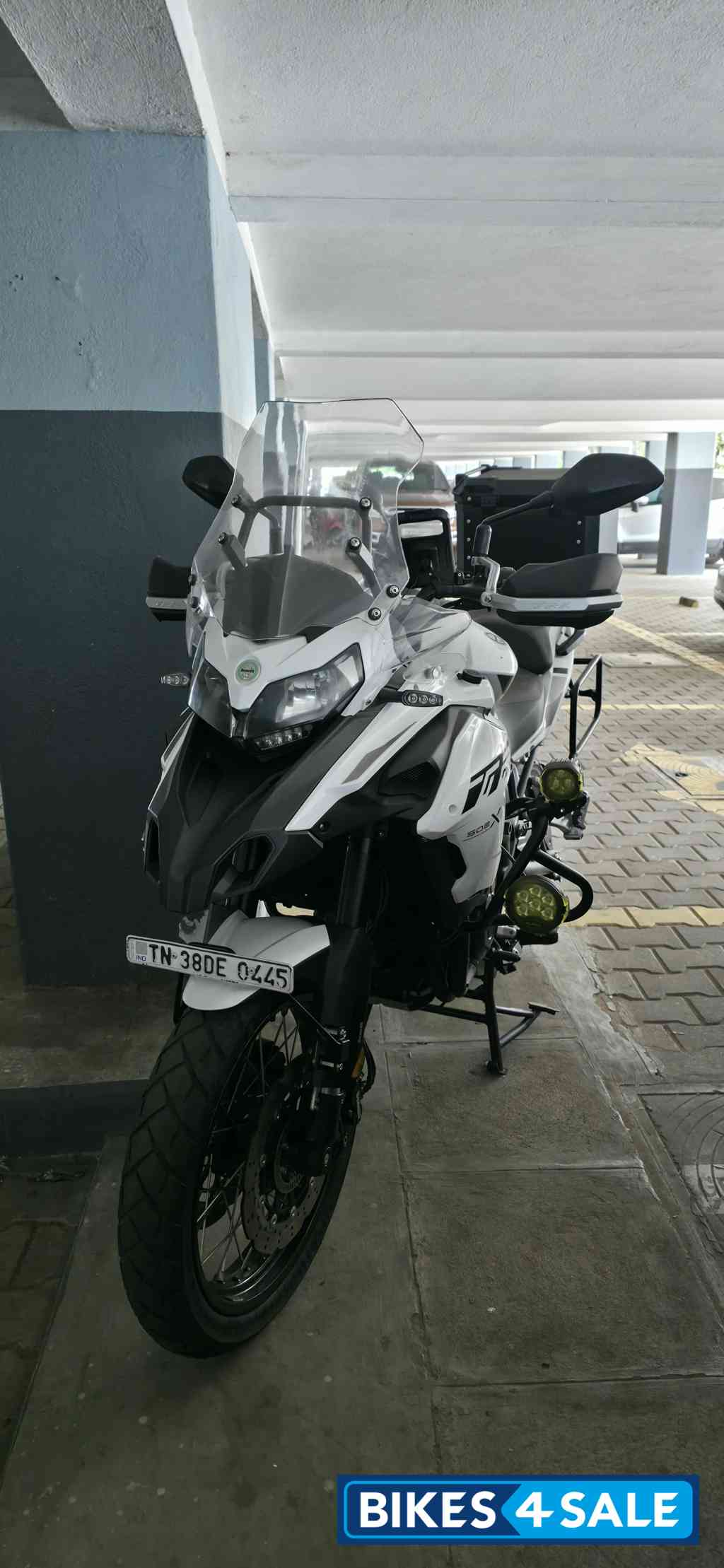 Benelli TRK 502X