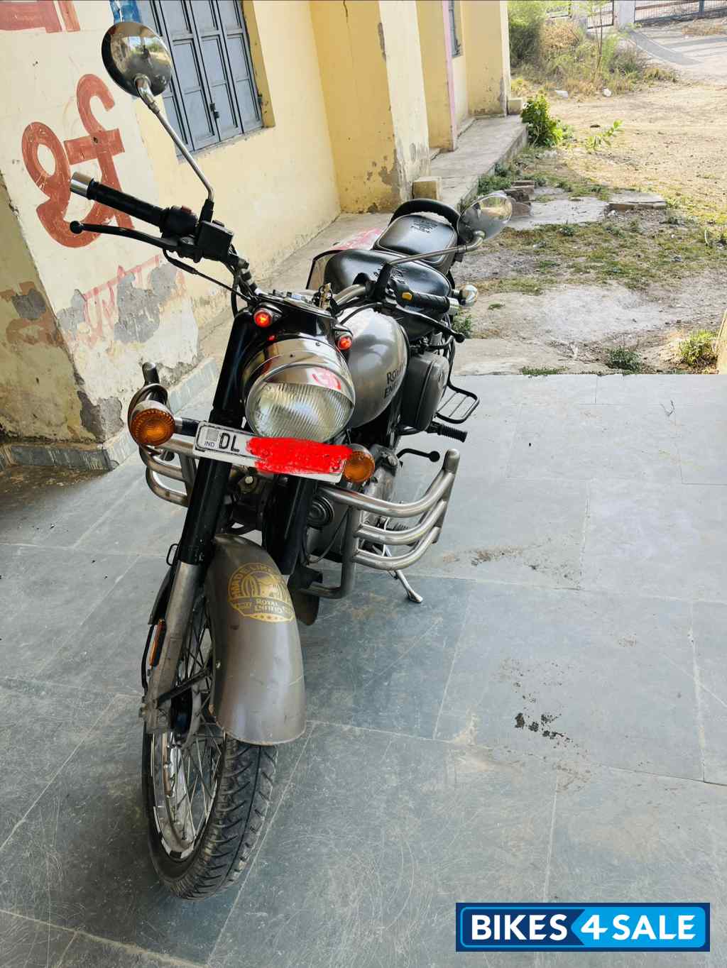 Gun Metal Grey Royal Enfield Classic 350 BS VI Gun Metal Grey Royal Enfield Classic 350 BS VI