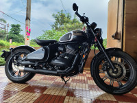 Black Jawa 42 Bobber Black Mirror