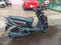 Black Suzuki Avenis 125 Ride Connect Edition