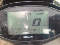 Black Suzuki Avenis 125 Ride Connect Edition
