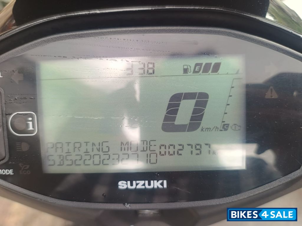 Black Suzuki Avenis 125 Ride Connect Edition Black Suzuki Avenis 125 Ride Connect Edition
