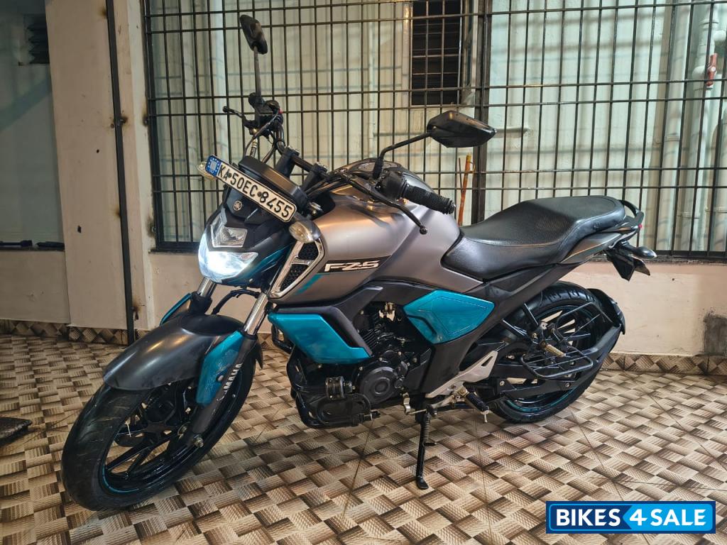 Yamaha FZ-S FI V3
