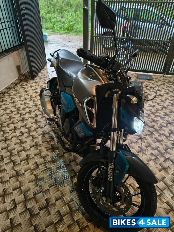 Yamaha FZ-S FI V3