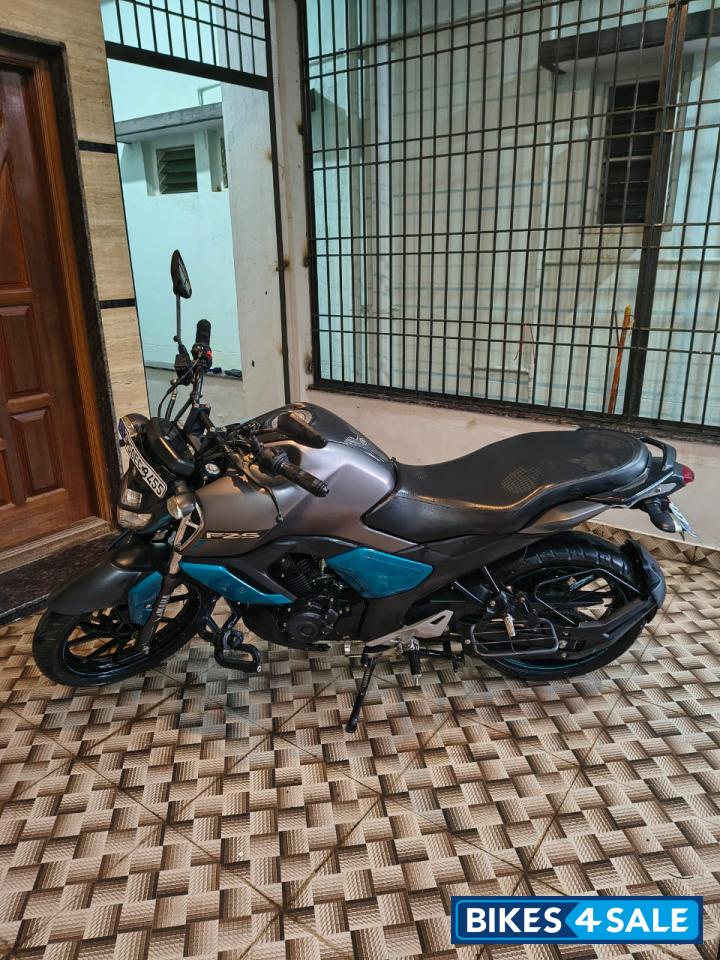 Yamaha FZ-S FI V3