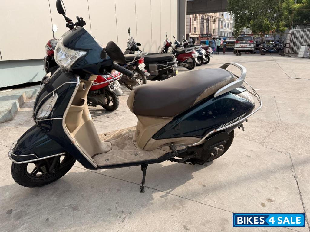 TVS Jupiter ZX BS6