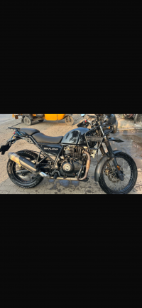 Black Royal Enfield Himalayan BS VI