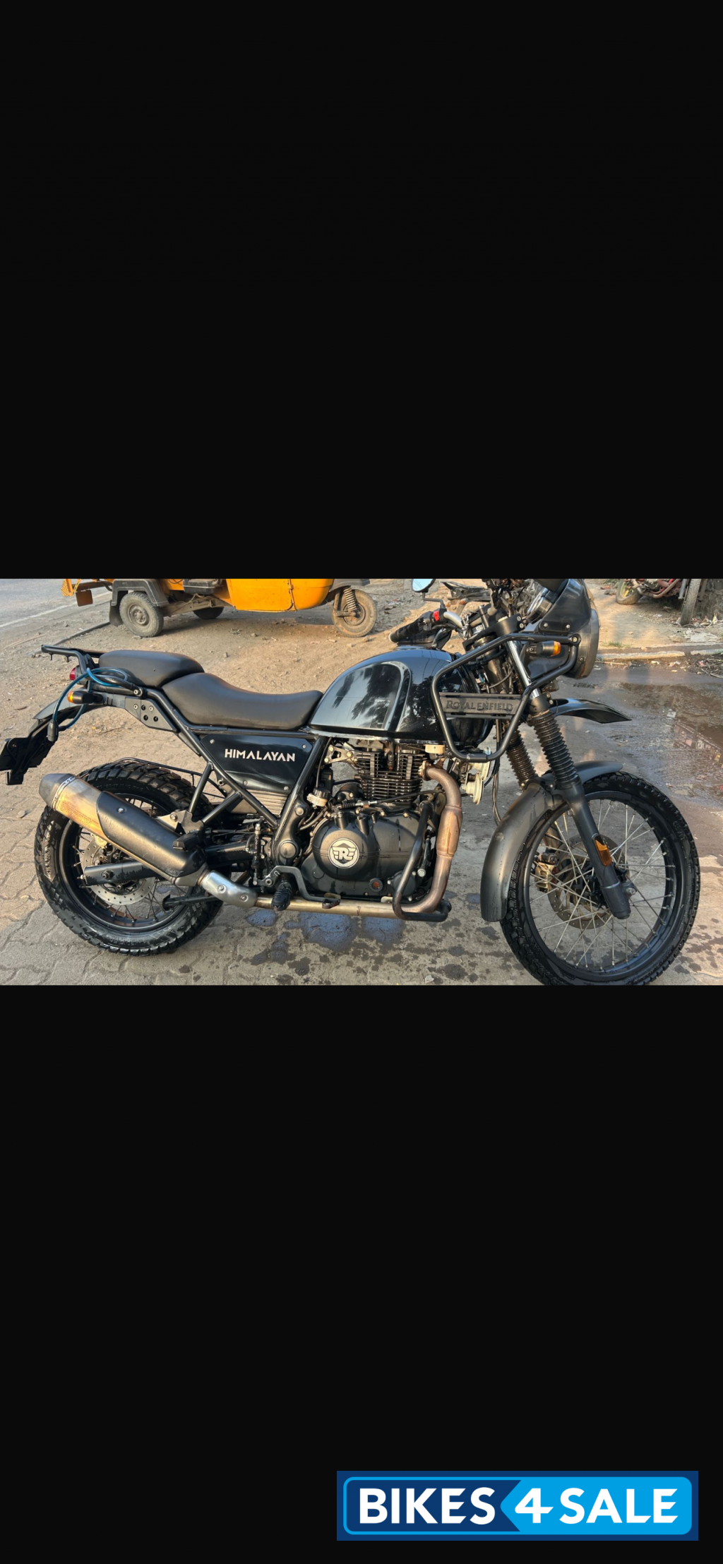 Black Royal Enfield Himalayan BS VI