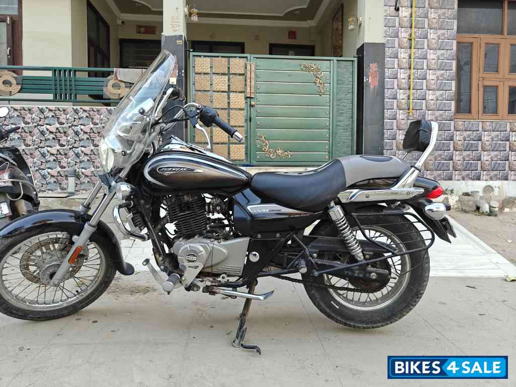 Bajaj Avenger Cruise 220