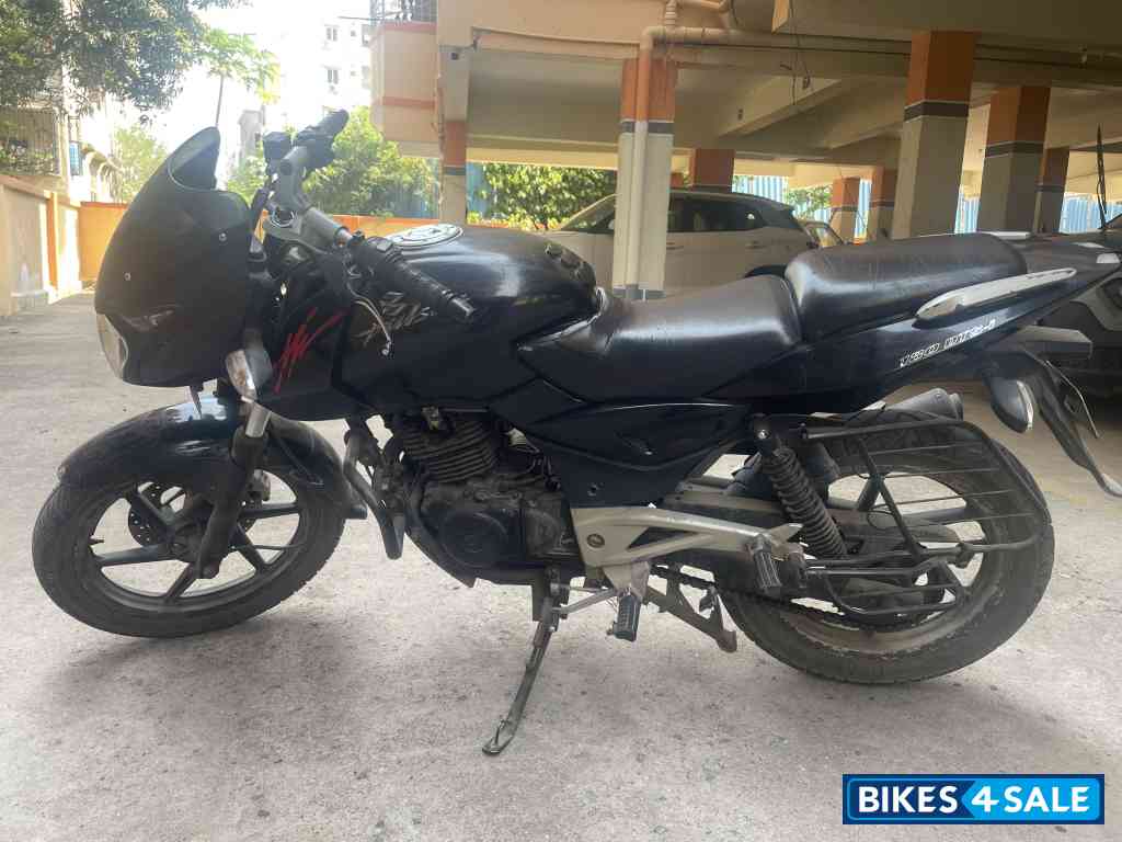 Bajaj Pulsar 180