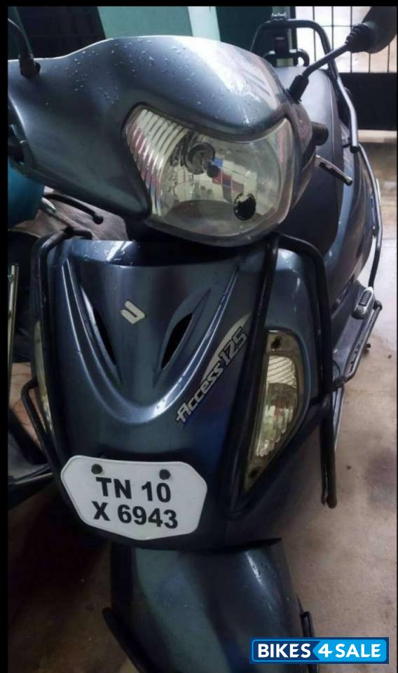 Grey Suzuki Access 125