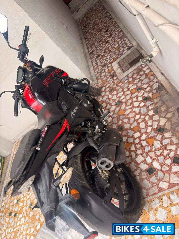 TVS Apache RTR 200 4V ABS
