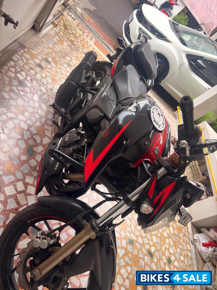 TVS Apache RTR 200 4V ABS