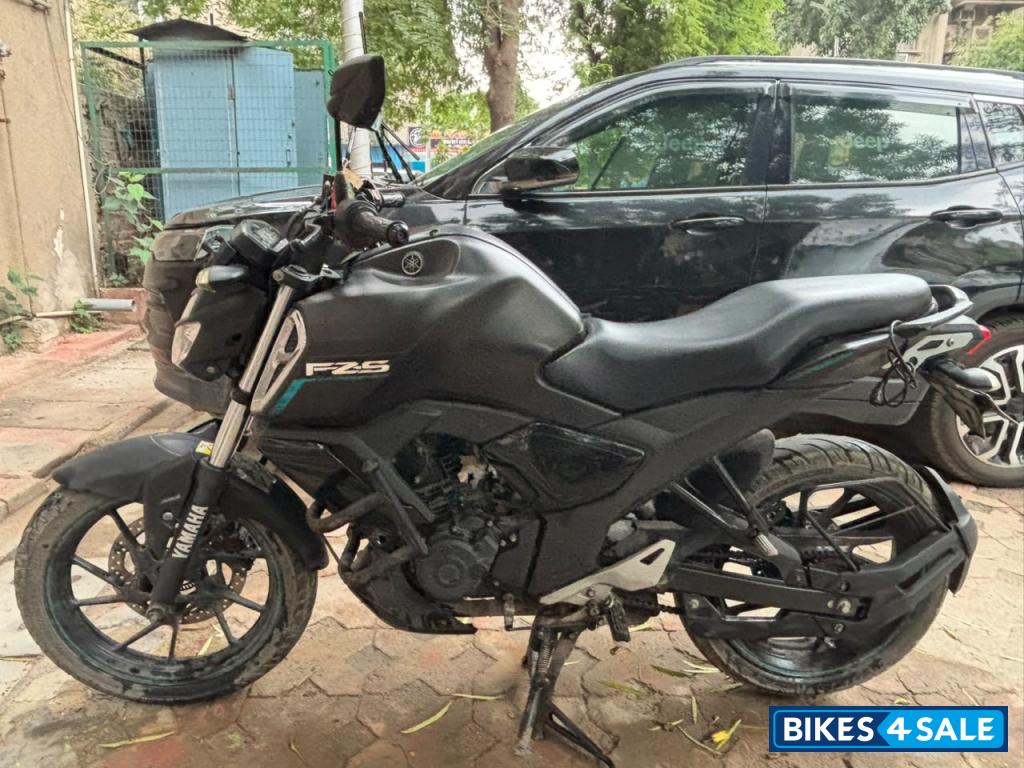 Yamaha FZ-S