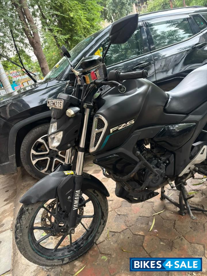 Yamaha FZ-S